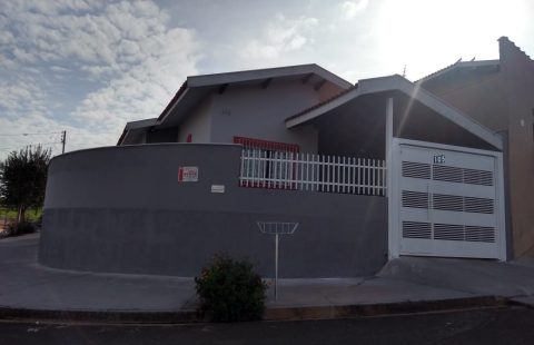 CASA À VENDA – Bairro ALTO DA BOA VISTA – Avaré/SP.